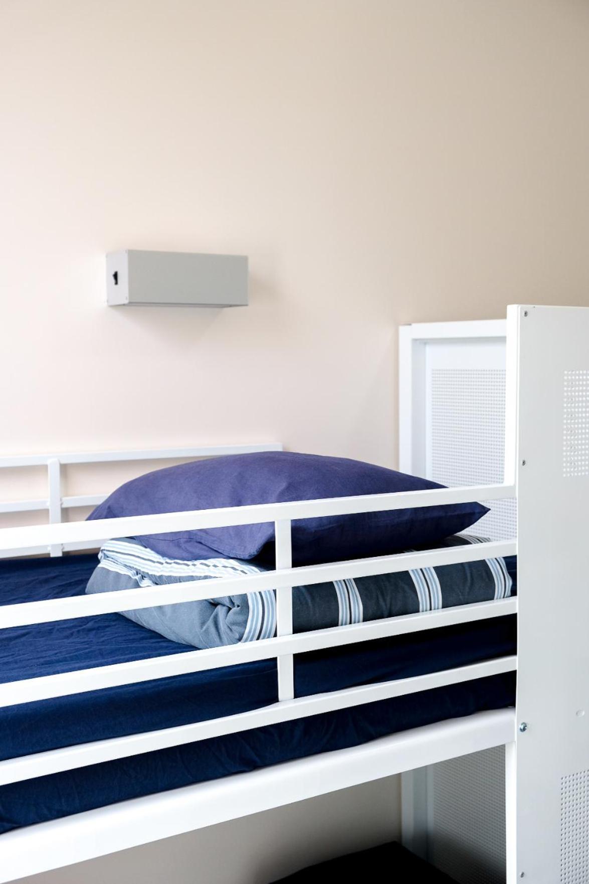 Wake Up! Sydney Central (Adults Only) Eksteriør bilde A wall mounted air purifier