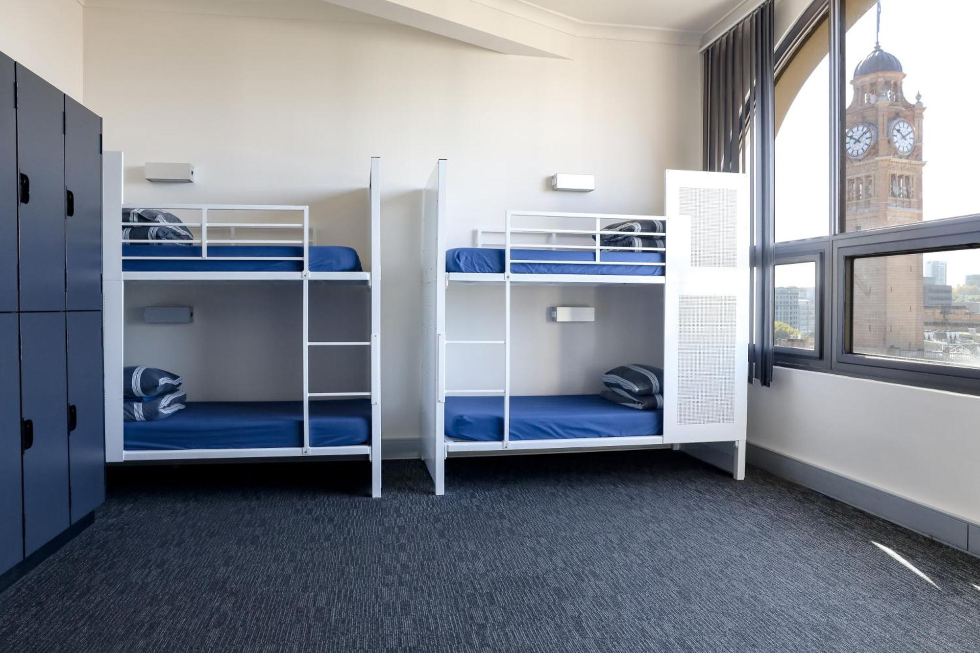 Wake Up! Sydney Central (Adults Only) Eksteriør bilde A typical room at the University of Adelaide's Union Hall