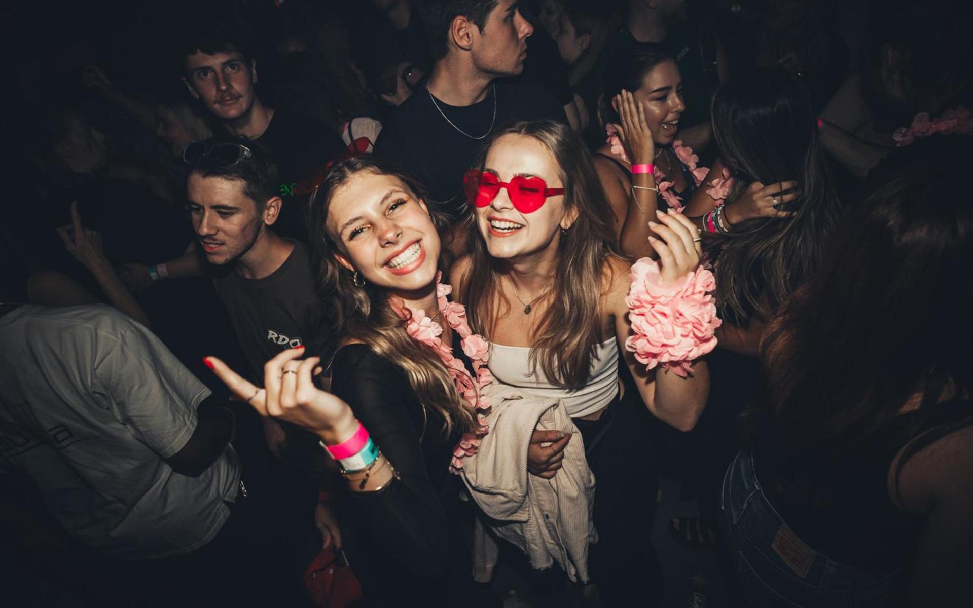 Wake Up! Sydney Central (Adults Only) Eksteriør bilde Attendees of the 2019 edition